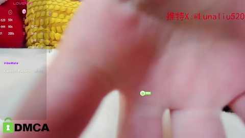 Media: Video of a close-up view of a person's arm, showing a large, red, swollen mosquito bite. Background includes yellow corn and a red object. Text overlays in Chinese and English.