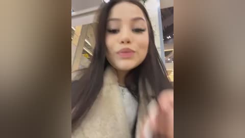 chloe__moon free recording from 2025-12-05 00:05:00