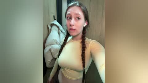 froggyanna free recording from 2025-12-05 00:05:00