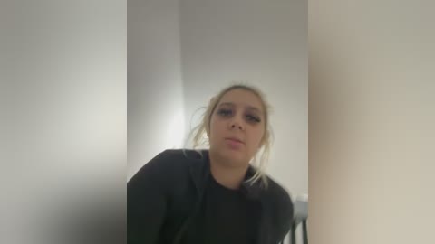 hotamanda01 free recording from 2025-12-05 00:05:00