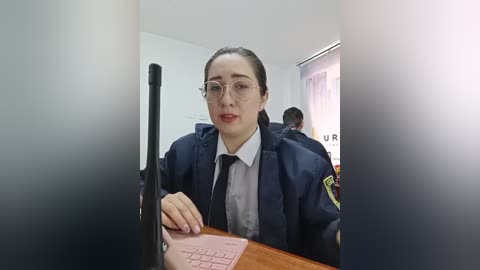 susy__06 free recording from 2025-12-05 00:01:00