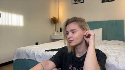 adelovenick free recording from 2025-12-05 06:23:00