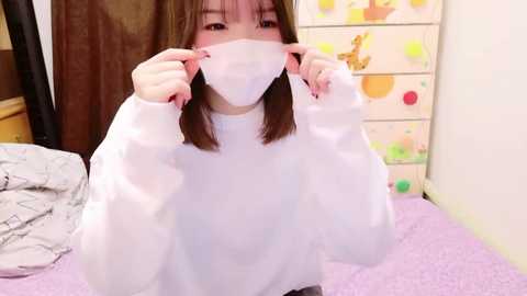 mari_tan_ch free recording from 2025-12-05 00:05:00