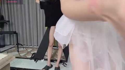 yaya__728 free recording from 2025-12-05 01:34:00