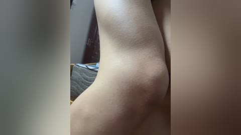 yiyi_707 free recording from 2025-12-05 00:06:00