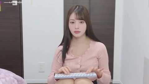 __erika__ free recording from 2025-12-06 00:08:00