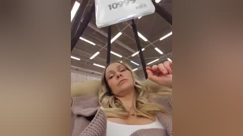 bondgirl_013 free recording from 2025-12-06 00:52:00