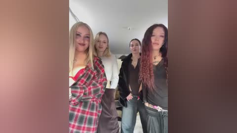 rolldolls free recording from 2025-12-06 00:36:00