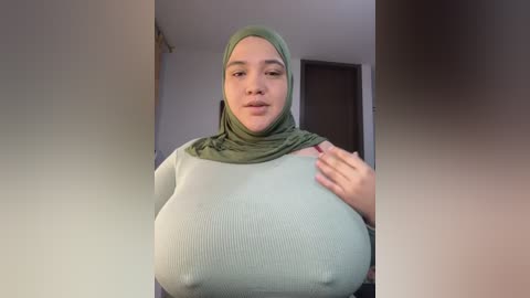 sweetmuslim01 free recording from 2025-12-06 00:03:00