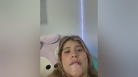 _alicee_1 free recording from 2025-12-07 00:28:00