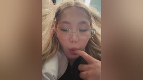 aiko_yumi free recording from 2025-12-08 00:01:00