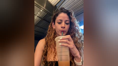 alana15 free recording from 2025-12-07 00:06:00