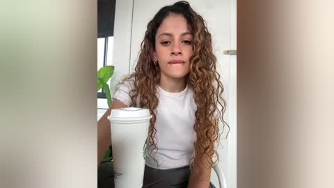 alana15 free recording from 2025-12-07 00:39:00