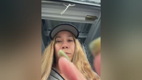 bigbuttbrooklynn free recording from 2025-12-07 00:39:00