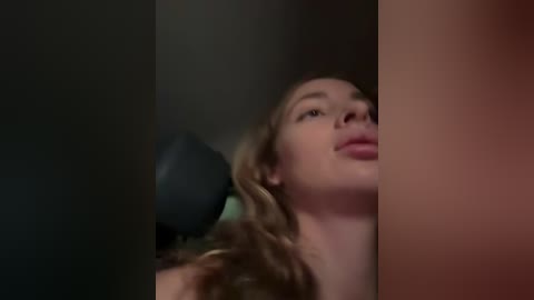 evieevans free recording from 2025-12-08 00:27:00