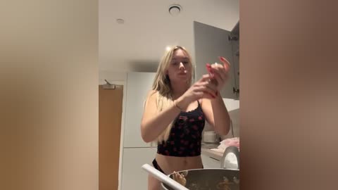 sexysaraxxoo free recording from 2025-12-07 00:39:00