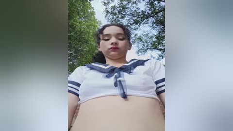 sweet_outdoor_charm free recording from 2025-12-08 00:01:00