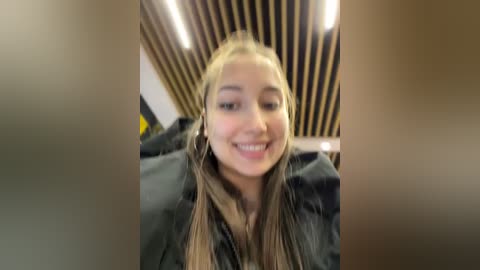 velvetvixeni free recording from 2025-12-08 01:09:00