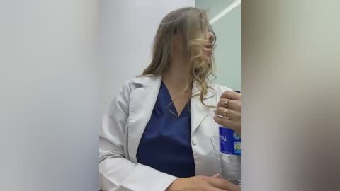 alicee16 free recording from 2025-12-08 00:20:00