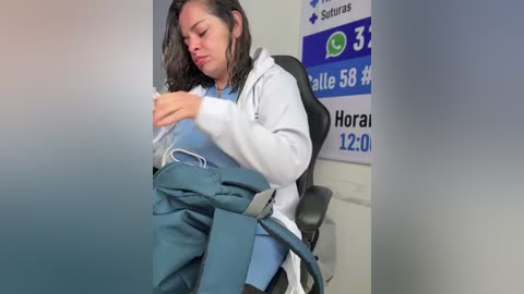 nathalia_28_ free recording from 2025-12-08 00:37:00