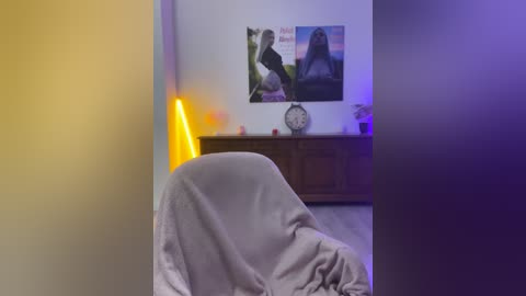 cute_alice free recording from 2025-12-10 00:12:00