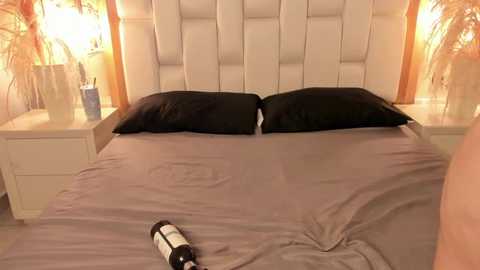 daphne_and_roger free recording from 2025-12-10 00:04:00