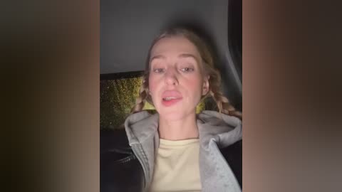 kira_mia free recording from 2025-12-10 00:04:00