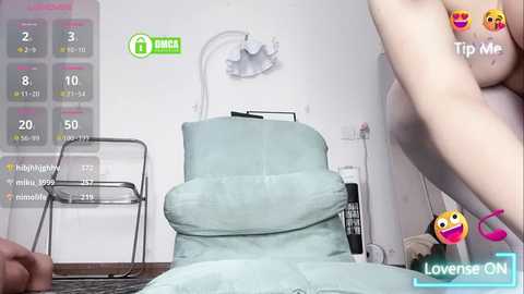 momo_5952 free recording from 2025-12-10 00:04:00