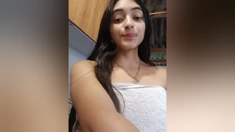 valen_person free recording from 2025-12-10 00:42:00