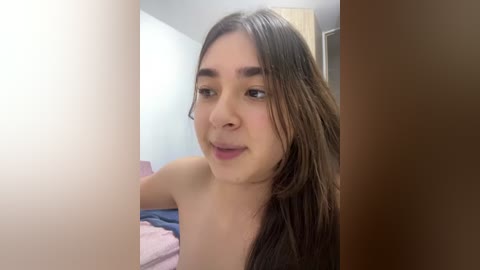 valentina_ro free recording from 2025-12-10 00:04:00