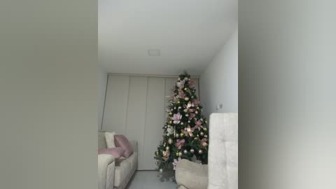 _alicee_1 free recording from 2025-12-10 00:04:00