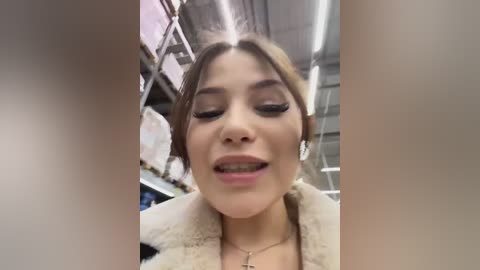 chloe__moon free recording from 2025-12-11 00:25:00