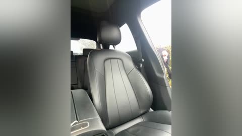 kimkelly13 free recording from 2025-12-10 01:57:00