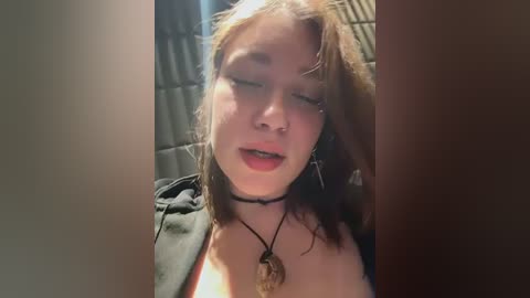 lucy_joy free recording from 2025-12-10 00:07:00