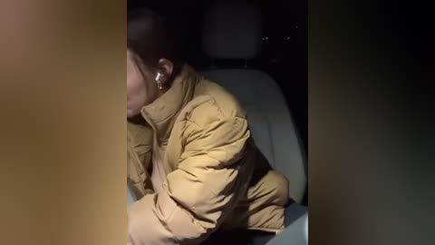 lunagirl13 free recording from 2025-12-10 00:04:00