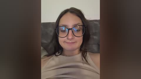 megan_lu2 free recording from 2025-12-10 01:57:00