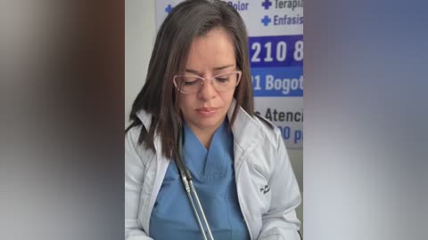 nathalia_28_ free recording from 2025-12-10 00:07:00