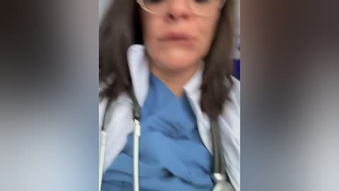 nathalia_28_ free recording from 2025-12-10 00:07:00