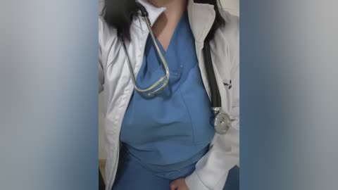 nathalia_28_ free recording from 2025-12-10 00:07:00