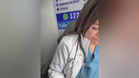 nathalia_28_ free recording from 2025-12-11 00:38:00