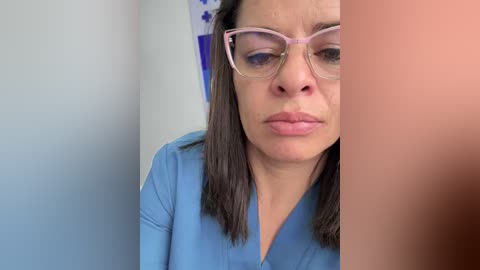 nathalia_28_ free recording from 2025-12-11 00:38:00