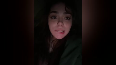 pantyless free recording from 2025-12-10 00:42:00