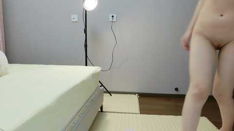 enen_xiaobao free recording from 2025-12-11 00:26:00