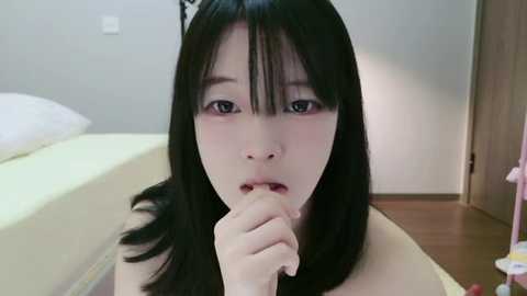 enen_xiaobao free recording from 2025-12-12 00:14:00