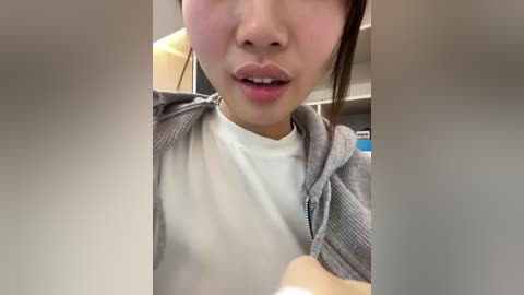 gyyoo free recording from 2025-12-12 00:14:00