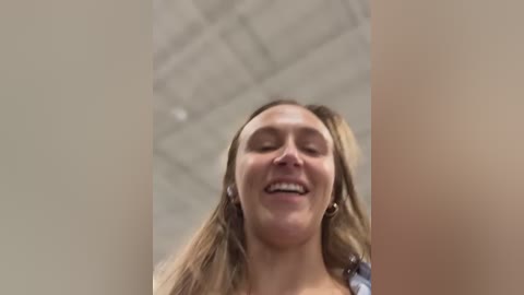 lunagirl13 free recording from 2025-12-12 00:05:00