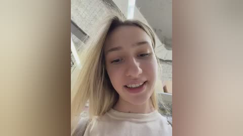 lia__love free recording from 2025-12-13 04:10:00