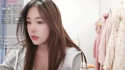 luna_868 free recording from 2025-12-13 10:38:00