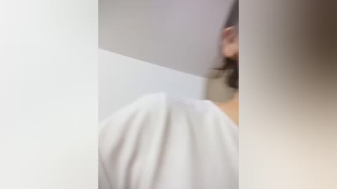 valentina_ro free recording from 2025-12-14 00:27:00