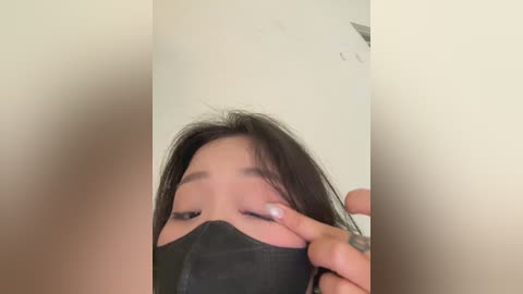 vn___cua free recording from 2025-12-14 00:27:00